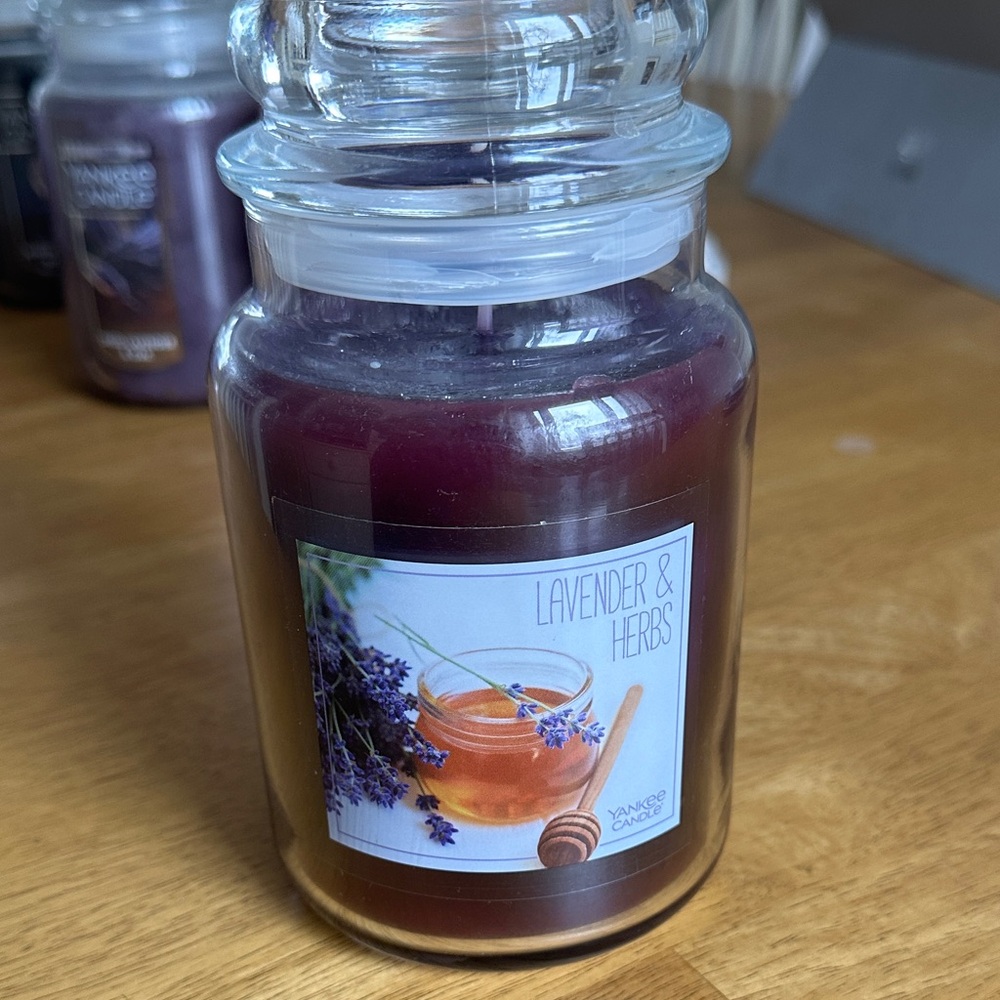 Yankee Candle Large Jar Candle Lavender & Herbs New